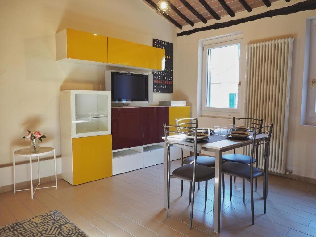 Contrada House By Francigenaapartments Siena Exterior foto